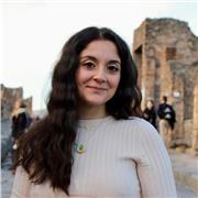 Offro lezioni private a bambini delle scuole elementari e medie, ma anche a chi semplicemente ha fame di conoscenza e/o a chi sente il bisogno di rimettersi in gioco.